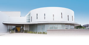 【八千代市】県内2番目の座席数！八千代市立中央図書館